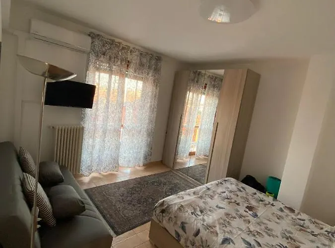 Luminoso 페스키에라델가르다